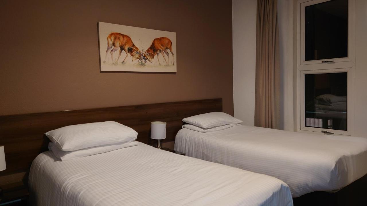 โอโย คอร์เนอร์ โฮเทล Hotel คาร์นูสตี ภายนอก รูปภาพ