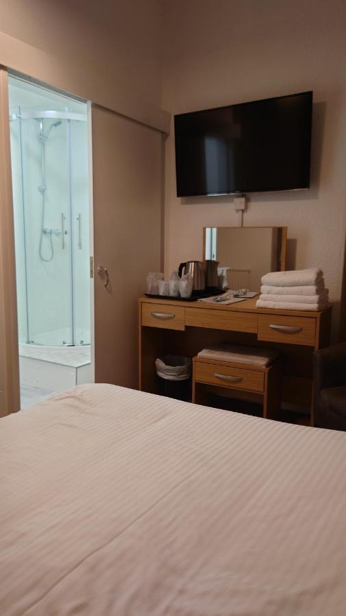 โอโย คอร์เนอร์ โฮเทล Hotel คาร์นูสตี ภายนอก รูปภาพ