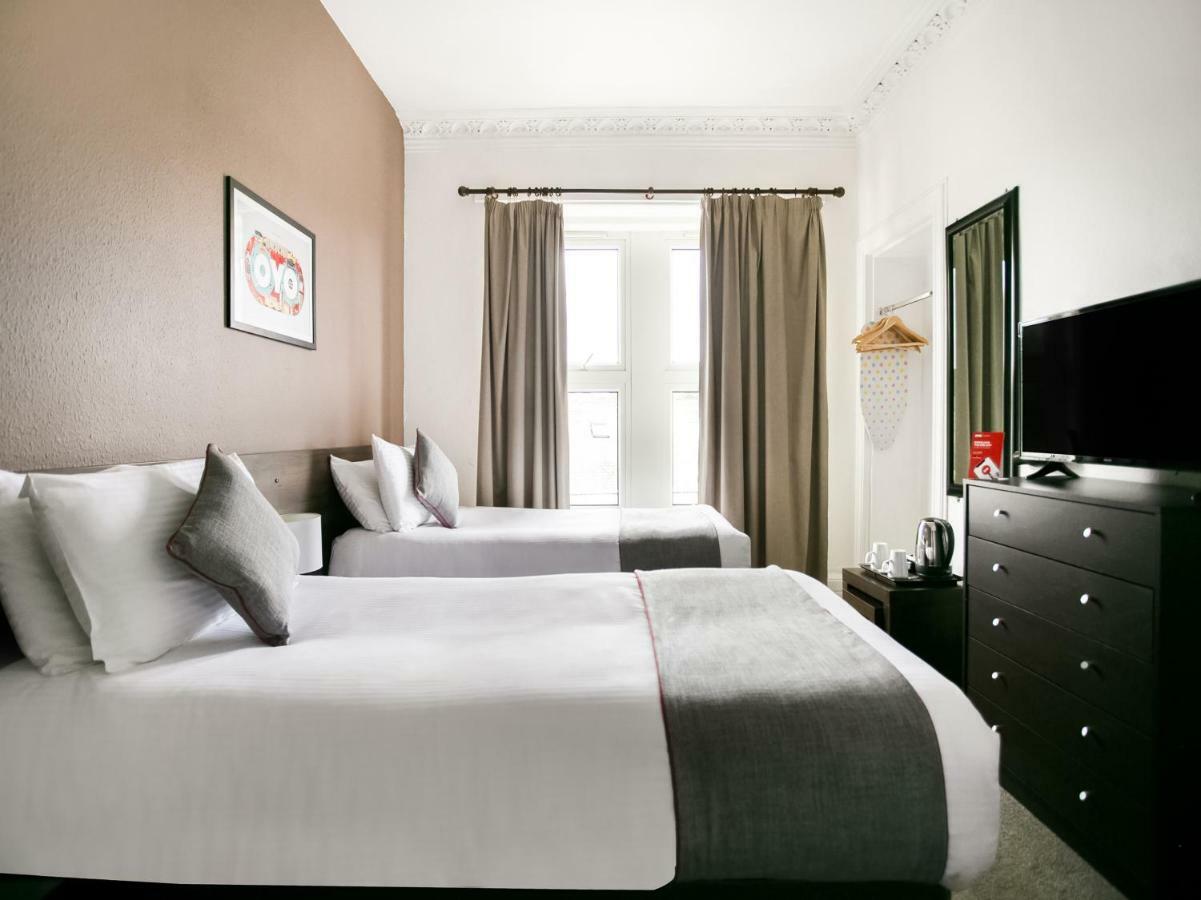 โอโย คอร์เนอร์ โฮเทล Hotel คาร์นูสตี ภายนอก รูปภาพ