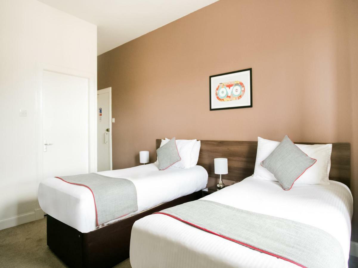 โอโย คอร์เนอร์ โฮเทล Hotel คาร์นูสตี ภายนอก รูปภาพ