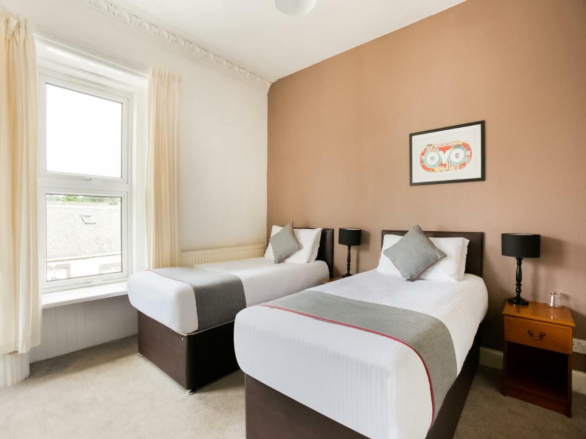 โอโย คอร์เนอร์ โฮเทล Hotel คาร์นูสตี ภายนอก รูปภาพ